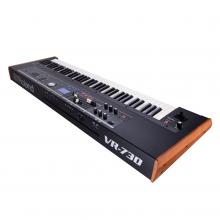 SINTETIZADOR PERFORMANCE KEYBOARD VR-730-230 ROLAND